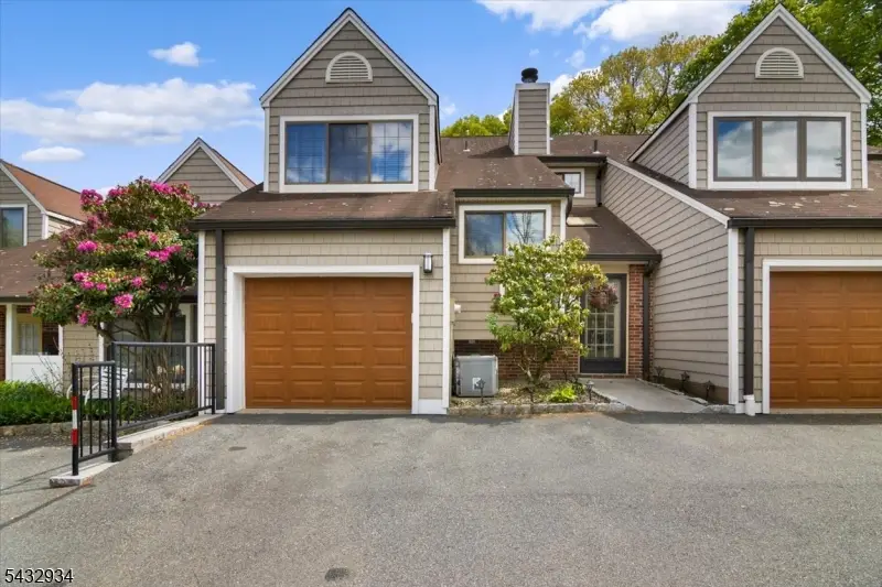 403 Betty Lane, Mine Hill, NJ 07803 - #1