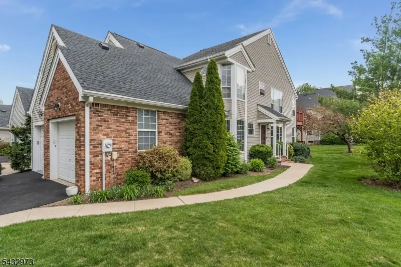 242 Laurel Court, Whitehouse Station, NJ 08889 - #1