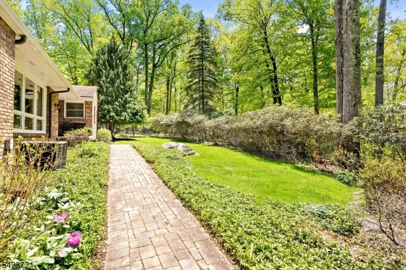 98 Snydertown Rd, Hopewell, NJ 08525 - #2