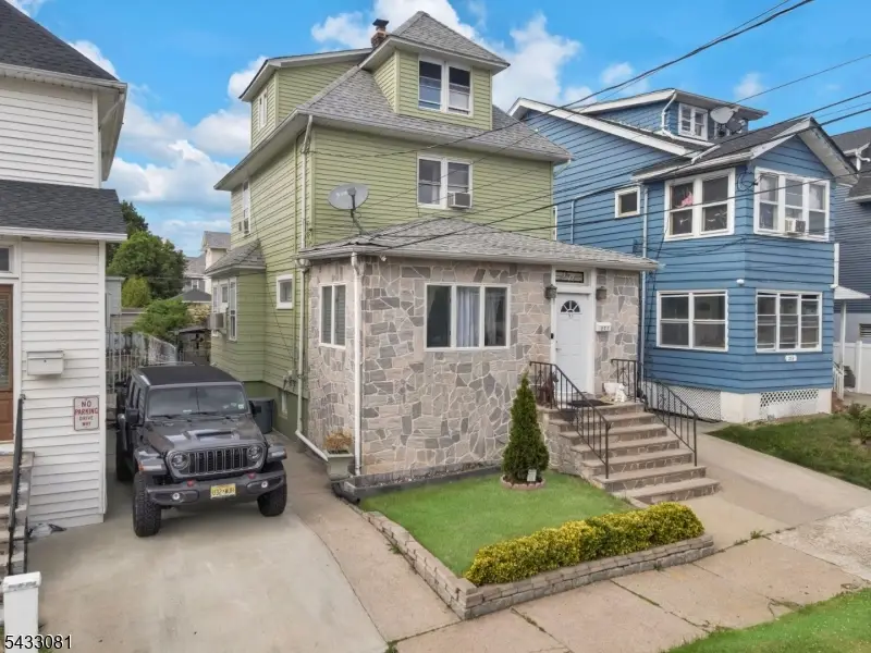 269 18th Ave, Paterson, NJ 07504 - #2