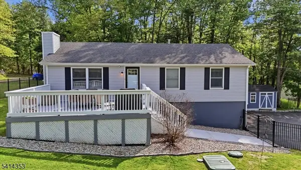 66 Ridgeway Ave, Hope Twp., NJ 07825