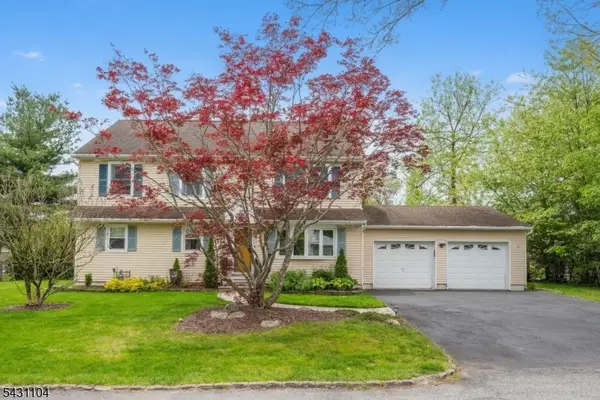 6 Madoc Trl, Jefferson Twp., NJ 07438