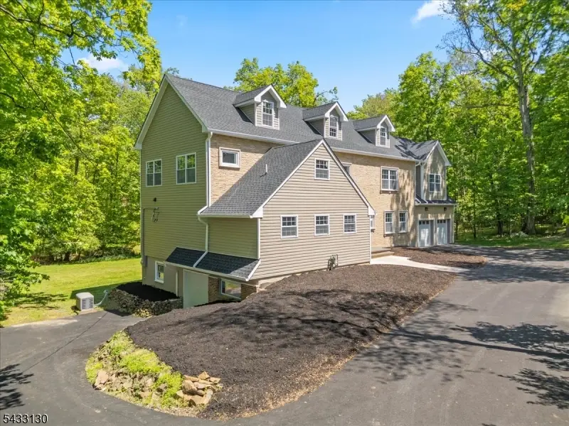 28 King George Rd, Warren, NJ 07059 - #2