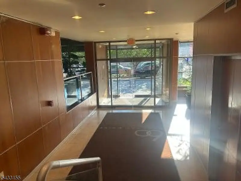 60 Parkway Dr #3G, East Orange, NJ 07017 - #3
