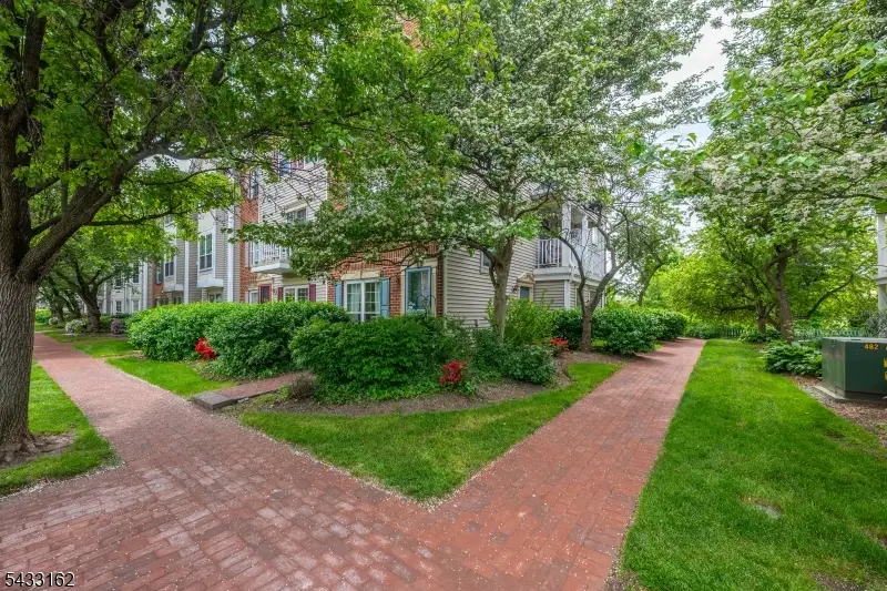 72 Cherry St, Jersey City, NJ 07305 - #3