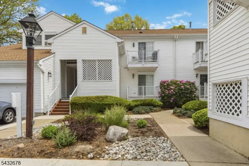 34 Alexandria Way, Bernards, NJ 07920 - #1