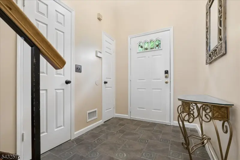 6001 N Oaks Blvd #6001, North Brunswick, NJ 08902 - #3