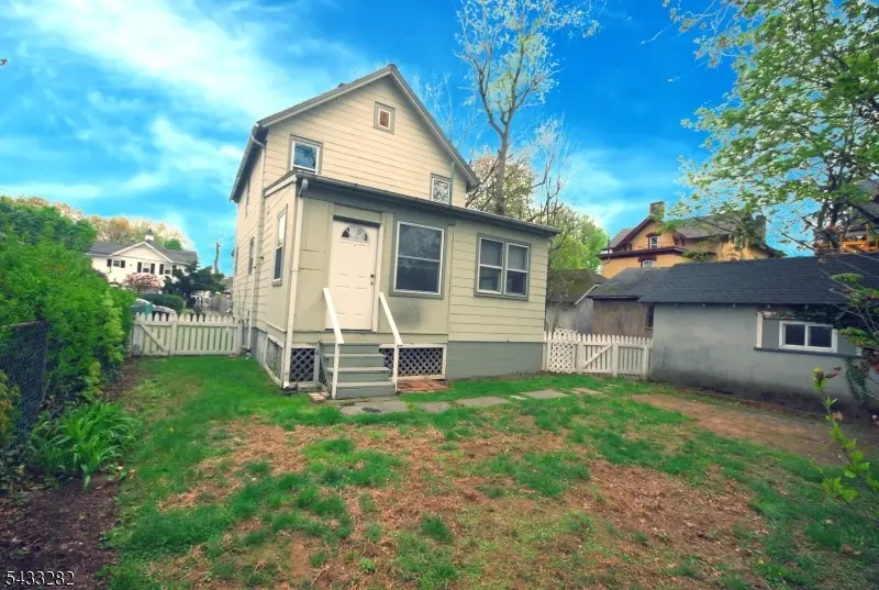 82 Linden Ave, North Plainfield, NJ 07060 - #2