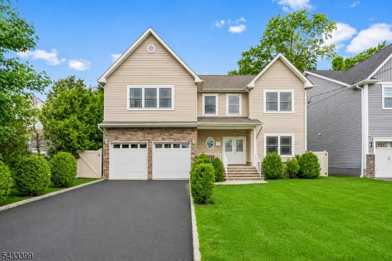 628 New Dover Rd, Colonia, NJ 07067 - #1