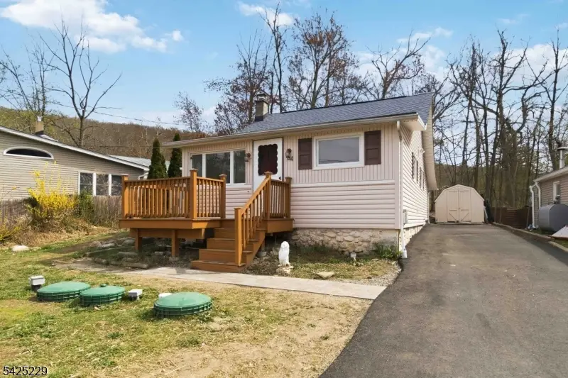 54 Wildwood Rd, Oak Ridge, NJ 07438 - #3