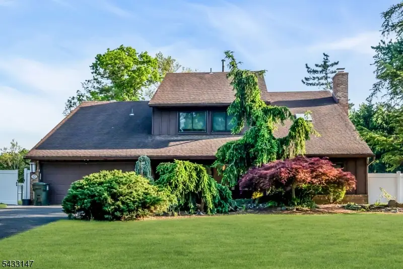 12 Ethan Allen Rd, West Freehold, NJ 07728 - #2
