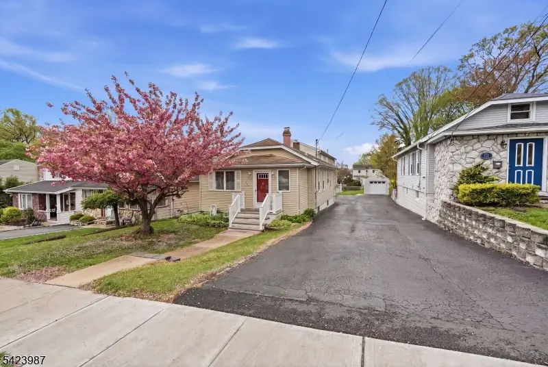 115 Coeyman Ave, Nutley, NJ 07110 - #1