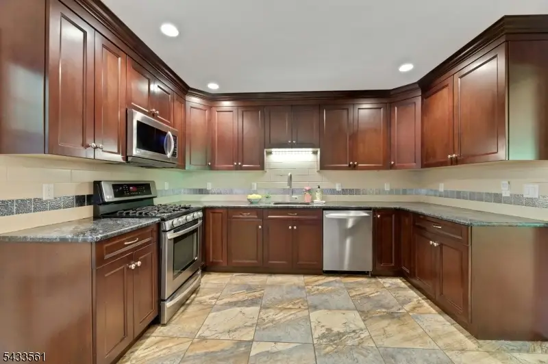 297 Pines Lake Dr E, Pines Lake, NJ 07470 - #3