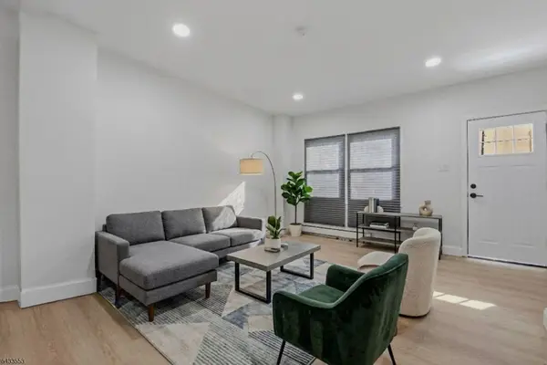 139 W 51st St, Bayonne City, NJ 07002