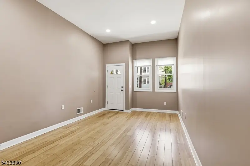 194 Hillside Ave, Newark, NJ 07108 - #3