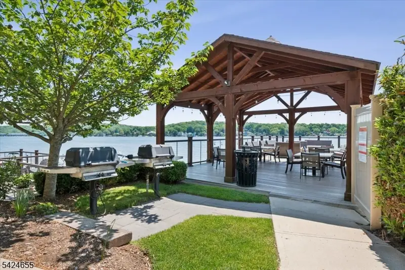401 Mariners Pointe, Hopatcong, NJ 07843 - #2