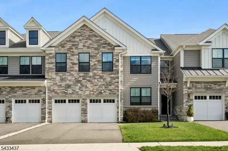 6 Concord Ct, Warren, NJ 07059 - #2