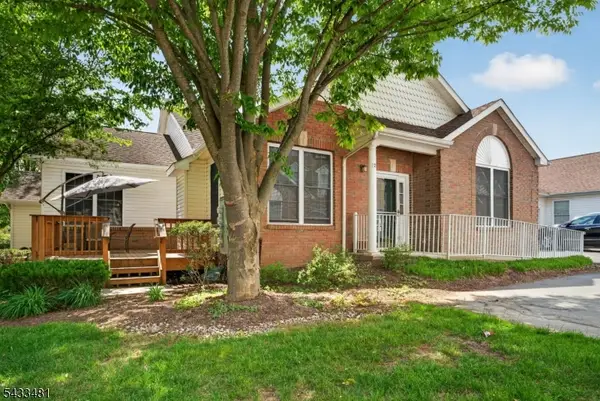 21 Samson Dr, Raritan Twp., NJ 08822