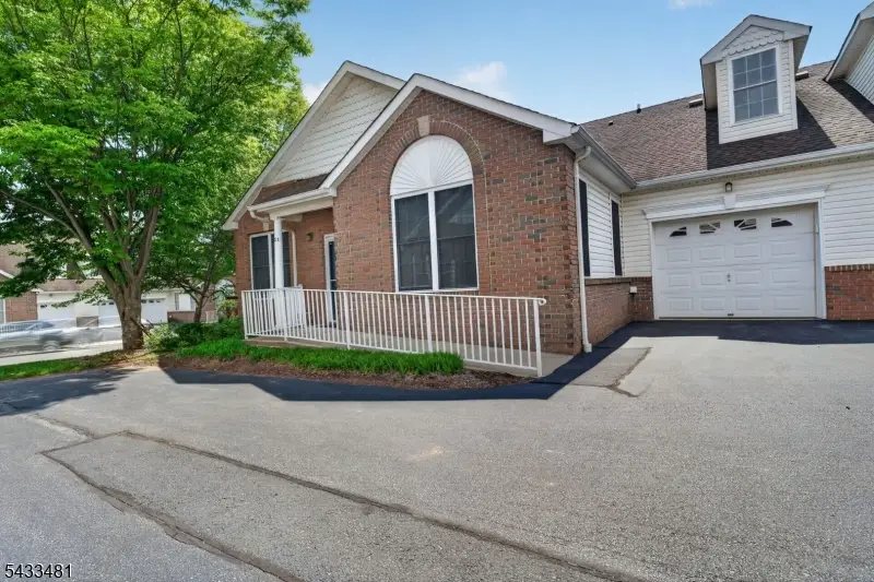 21 Samson Dr, Raritan, NJ 08822 - #3