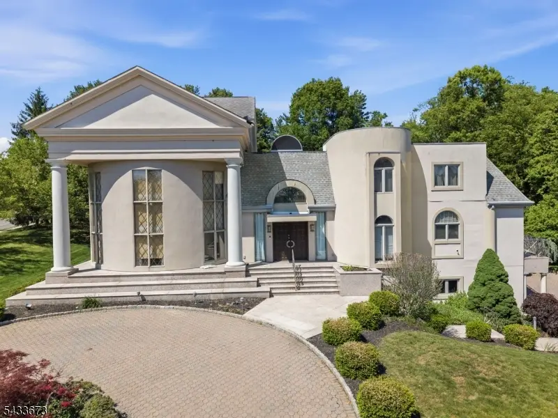 1 Brighton Ct, Livingston, NJ 07039 - #1
