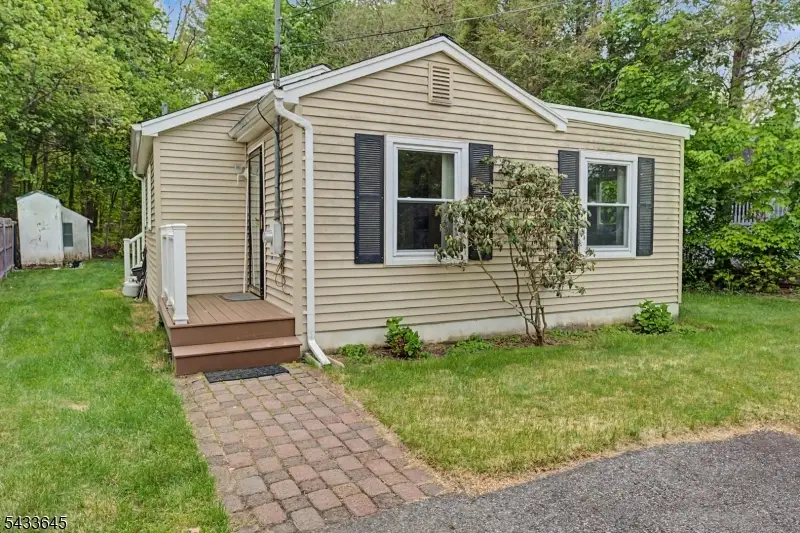 83 Doty Rd, Haskell, NJ 07420 - #1