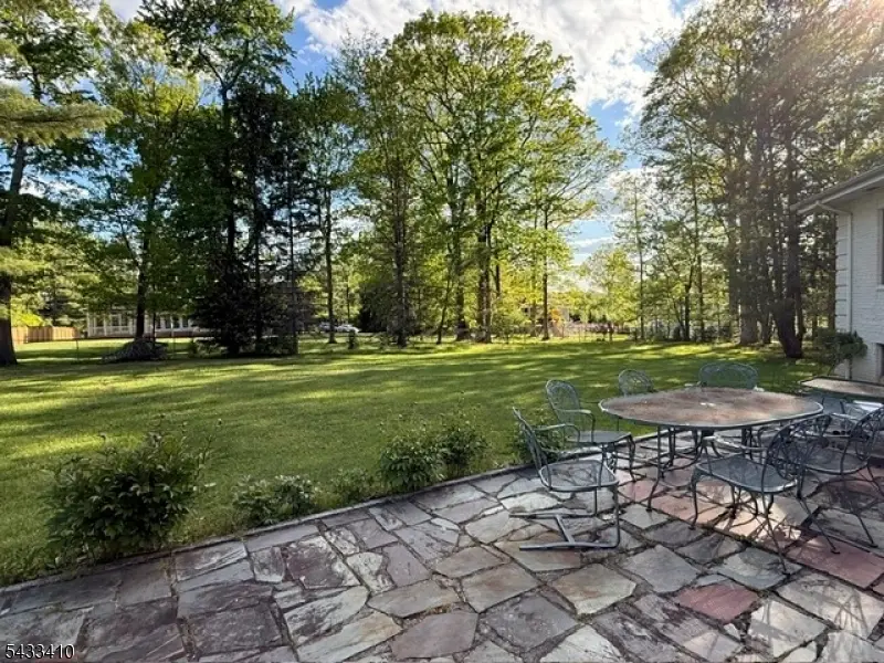 181 W Hobart Gap Rd, Livingston, NJ 07039 - #3