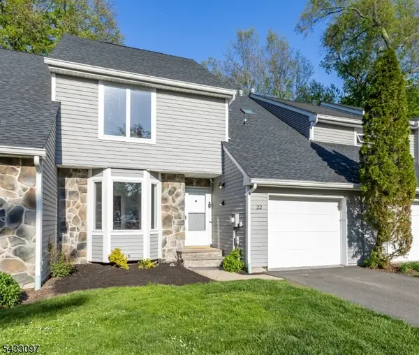 22 Flynn Pl, Wayne Twp., NJ 07470