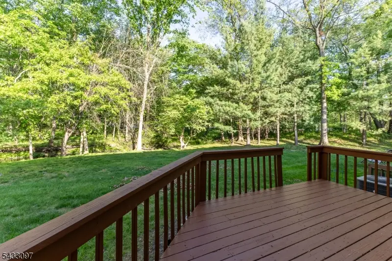 22 Flynn Pl, Wayne, NJ 07470 - #2