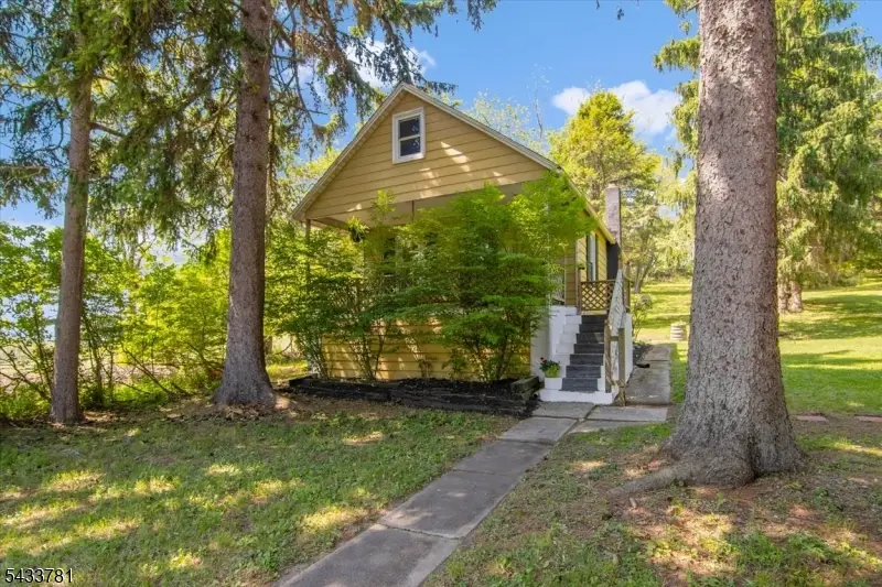 288 Belvidere Ave, Oxford, NJ 07863 - #2