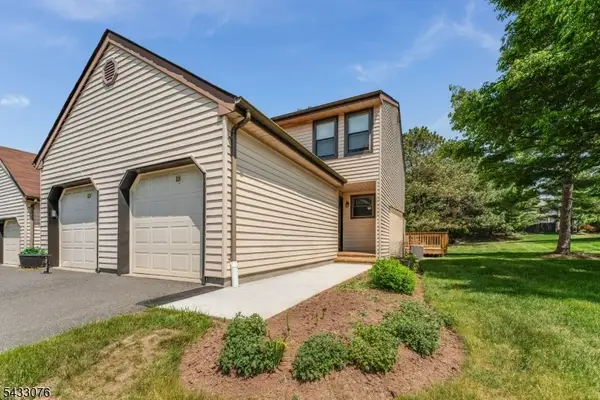 130 Locust Ct, Raritan Twp., NJ 08822