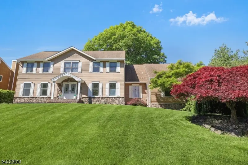 6 Kristen Ct, Wayne, NJ 07470 - #2