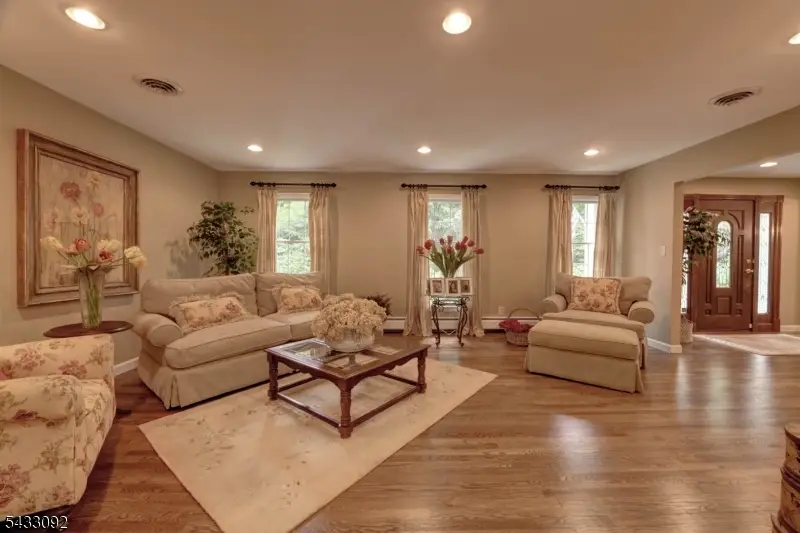 71 Cheshire Ln, Ringwood, NJ 07456 - #3