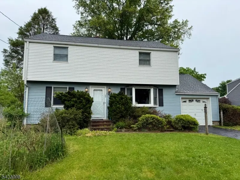 52 Burch Dr, Morris Plains, NJ 07950 - #2