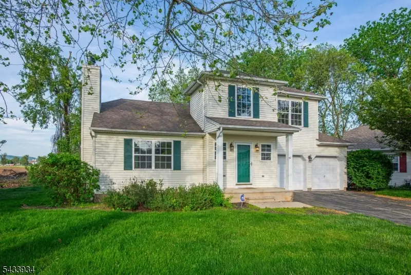 30 Colby Ct, White, NJ 07823 - #2