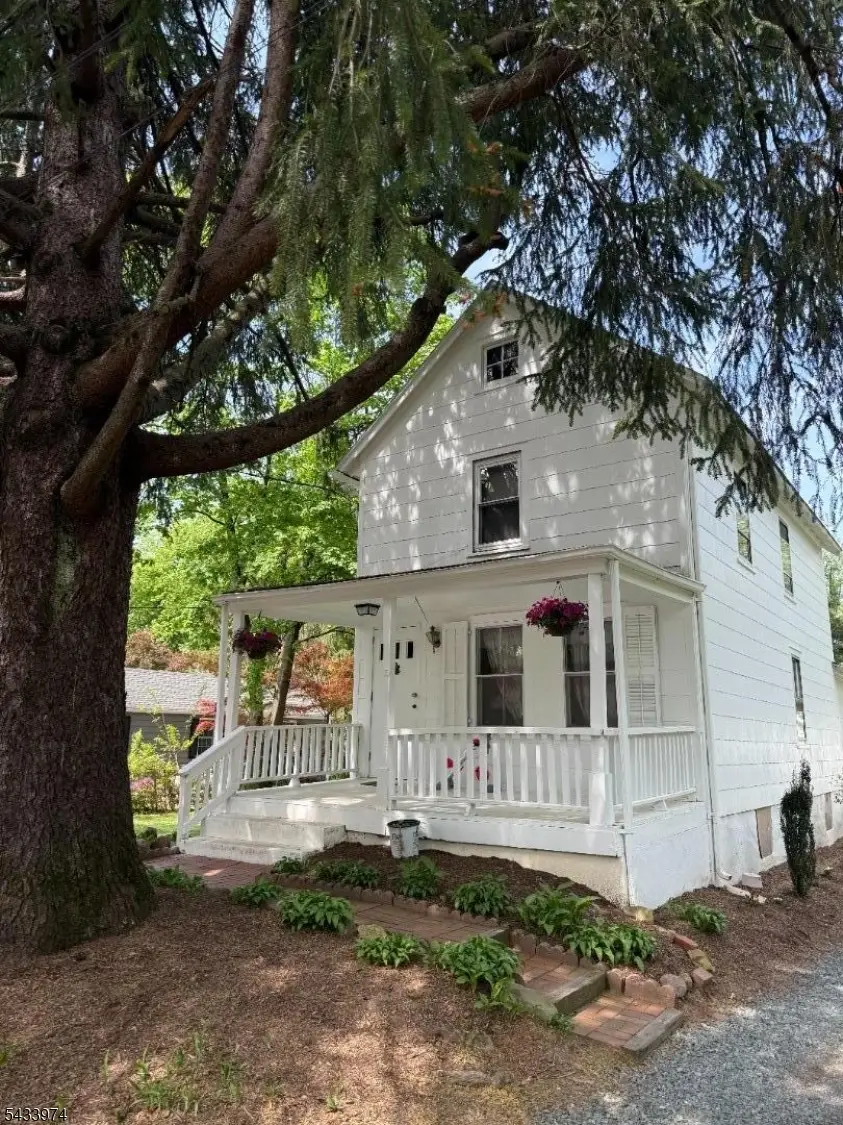 10 Bodnar St, Bernardsville, NJ 07924 - #1