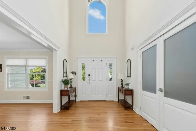 33 Stanton Street, Clark, NJ 07066 - #3