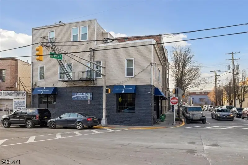 201 16th St, Union City, NJ 07087 - #1