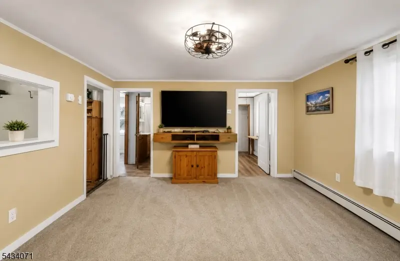107 Oak Grove Rd, Raritan, NJ 08822 - #3