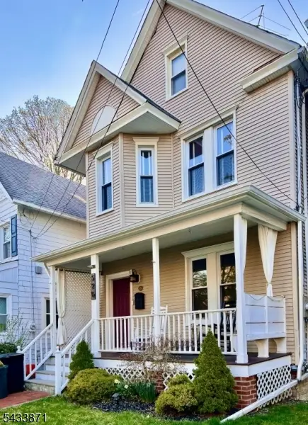 52 1/2 Madison St, Morristown Town, NJ 07960