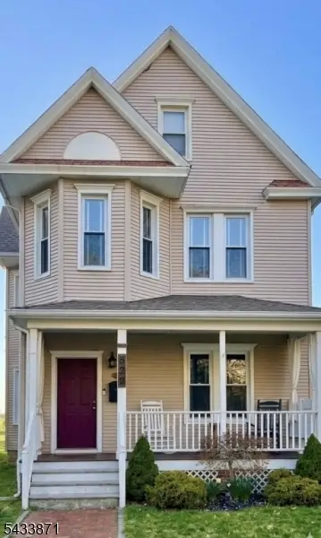 52 1/2 Madison St, Morristown, NJ 07960 - #2