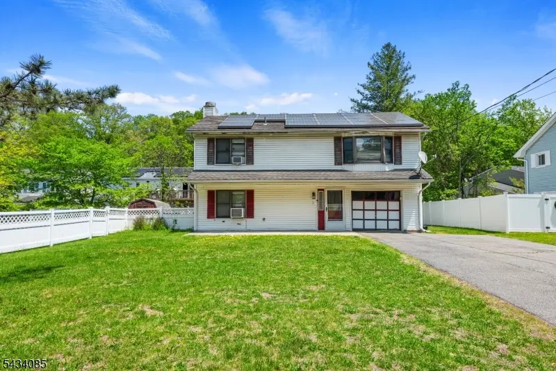 11 Tobyhanna Trl, Hopatcong, NJ 07843 - #1