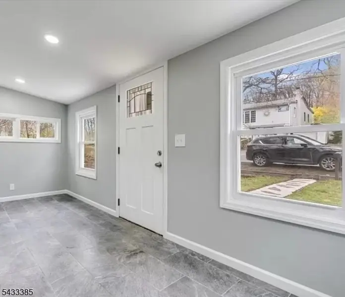 93 Minnisink Rd, Lake Hopatcong, NJ 07849 - #2