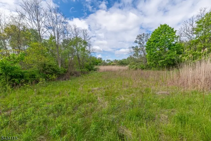 28 Brooklyn Stanhope Rd, Hopatcong, NJ 07874 - #3