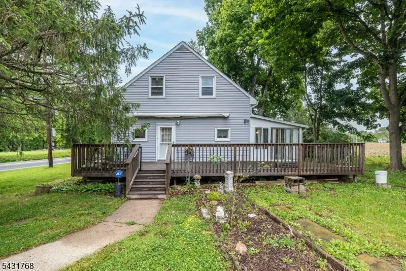 400 Mechlin Corner Rd, Alexandria, NJ 08867 - #1