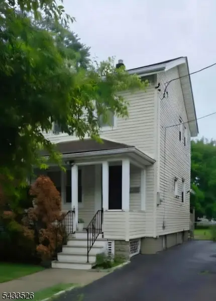 26 Charles St, Metuchen Boro, NJ 08840