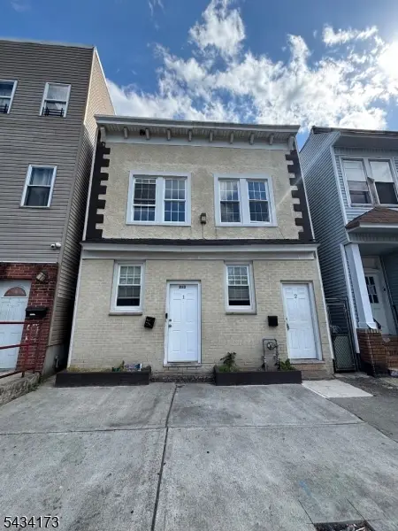 233 Rhode Island Ave, East Orange, NJ 07018 - #1