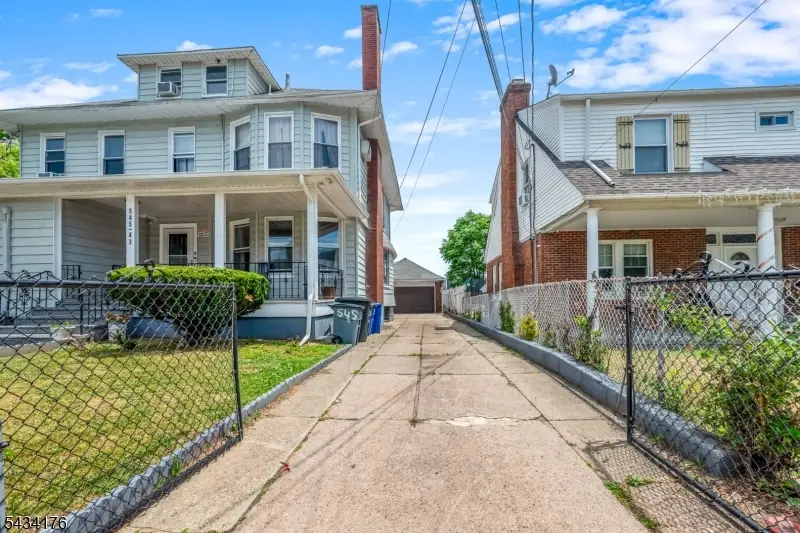 545 E 29th St, Paterson, NJ 07504 - #2
