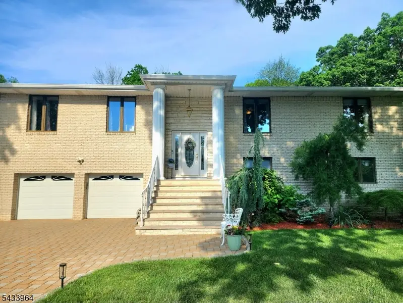 39 Douglas Dr, Montville, NJ 07082 - #2