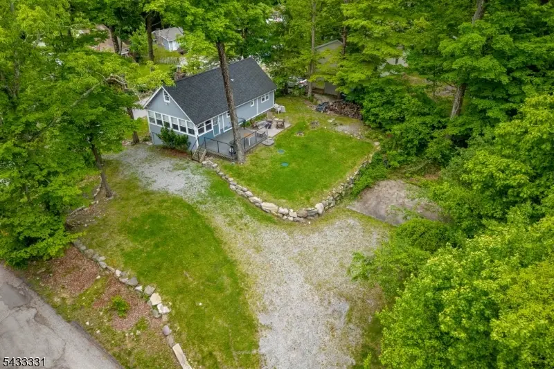 123 Glen Rd, Highland Lakes, NJ 07422 - #2