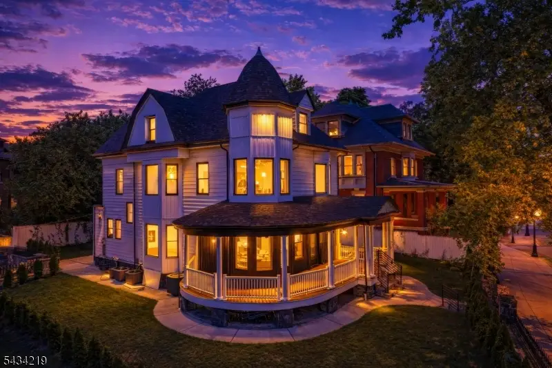 711 715 Boulevard, Weehawken, NJ 07086 - #2